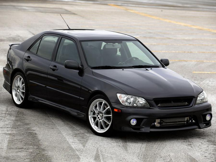  Lexus IS300 Turbo 2005 года  (фото 1 из 9)